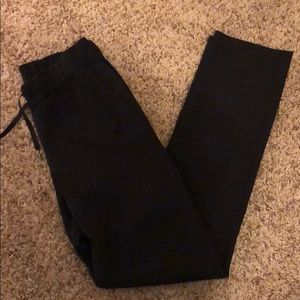 lululemon on the fly pant full length - never worn